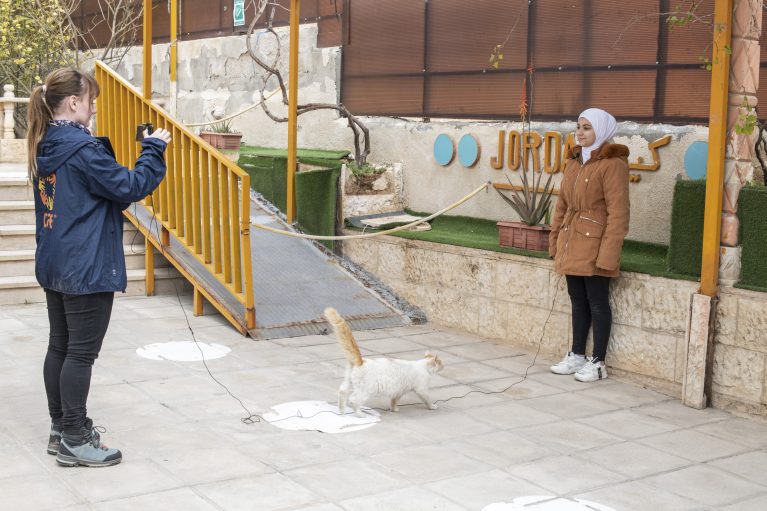 Marwa mit Sarah Easter, Jordanien