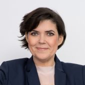 Geschäftsführerin: Dr. Andrea Barschdorf-Hager