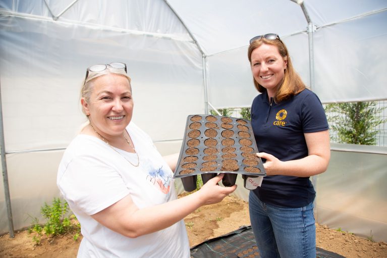 CARE fördert mit der Austrian Development Agency landwirtschaftliche Betriebe von Frauen im Kosovo.