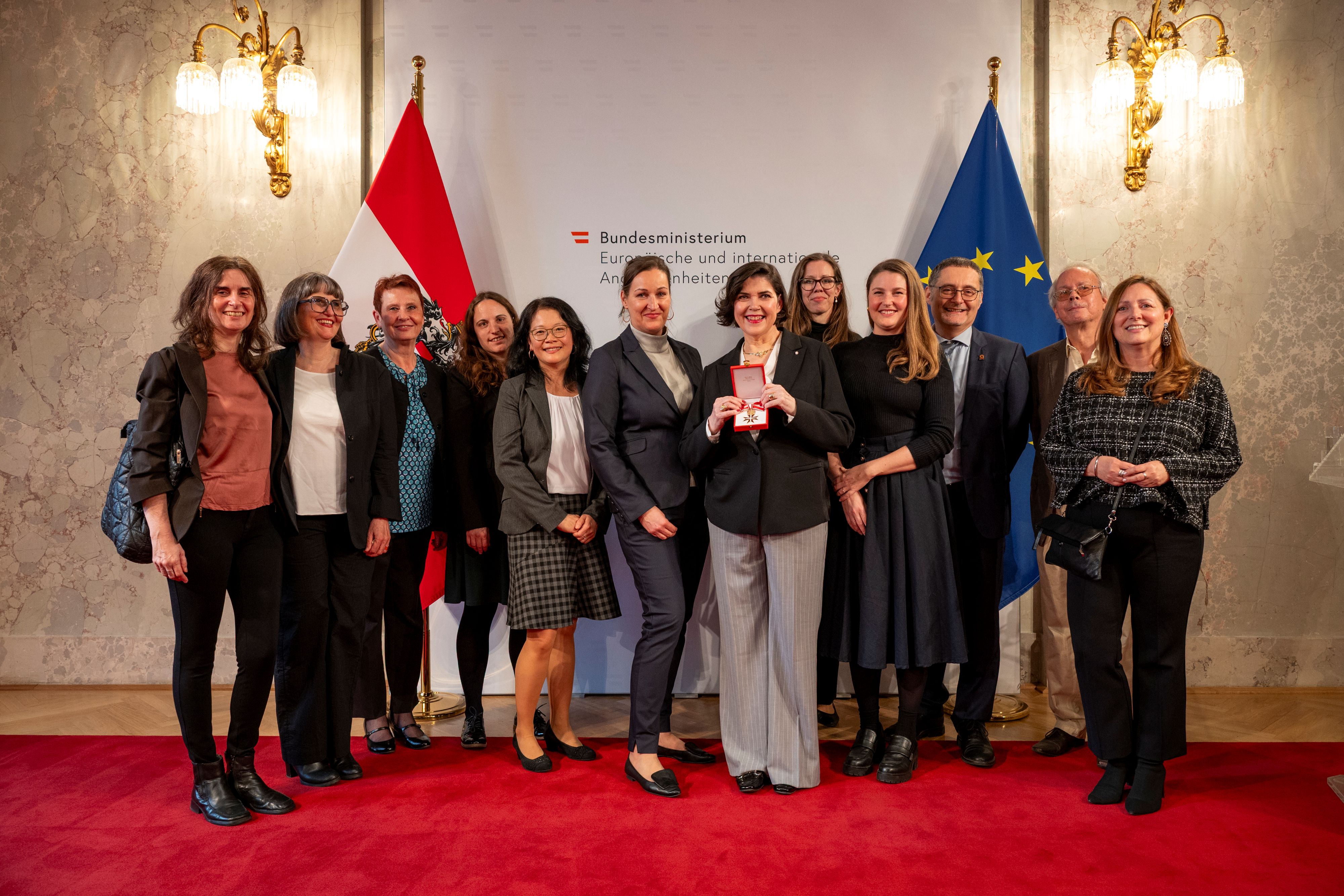 Verleihung_Ehrenzeichen_ABH-055_Team