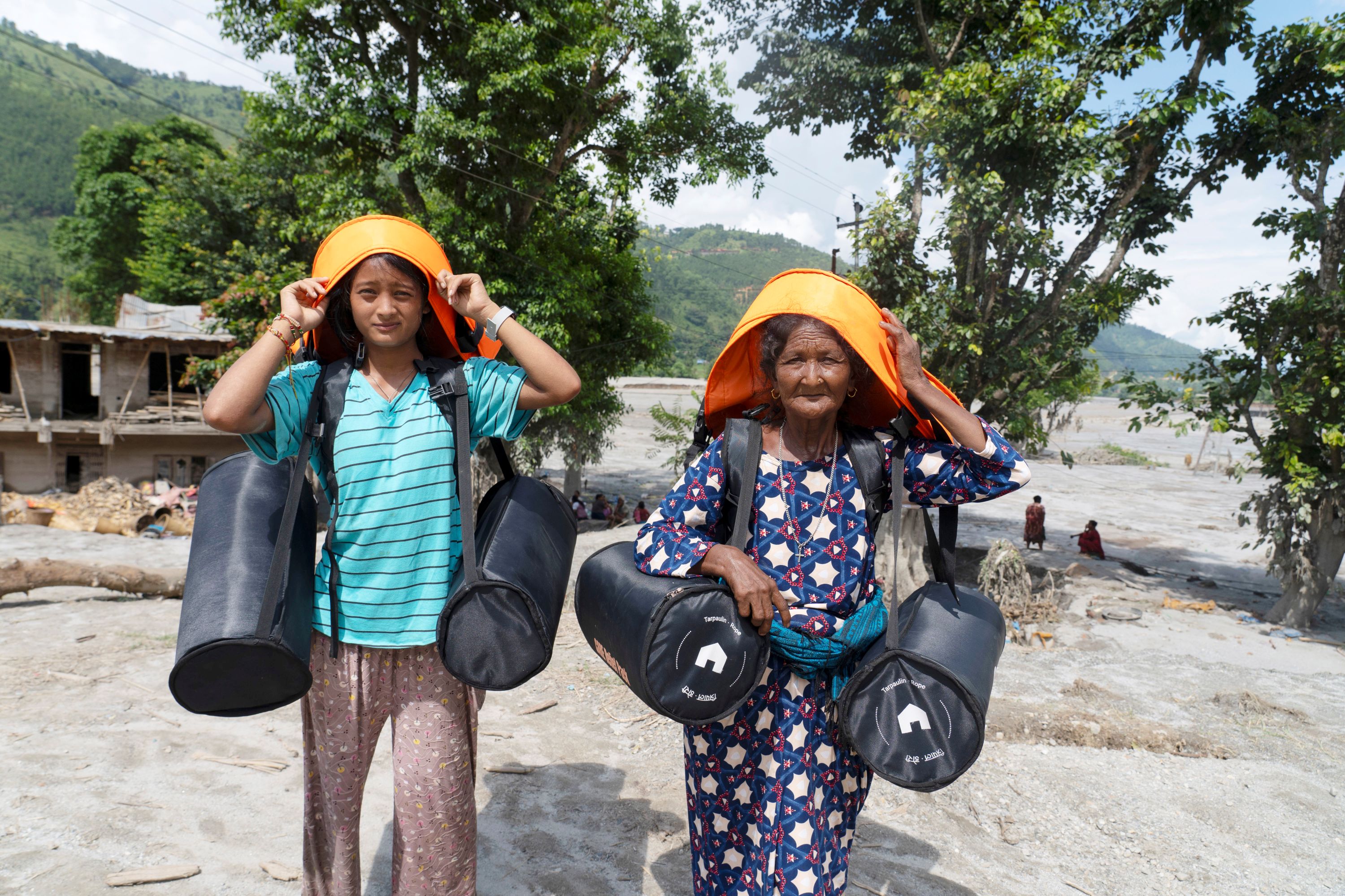 NepalPaketeVerteilung